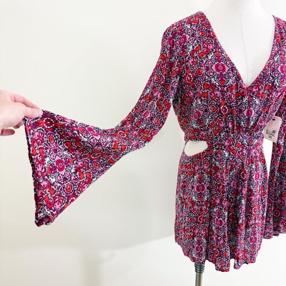 NWT Billabong Pink/Red Long Sleeve Floral Print Romper Sz Large V-Neck Cut Outs - Picture 5 of 13